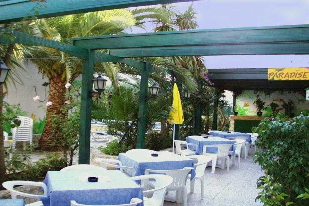 Hotel Marbella روساس المظهر الخارجي الصورة