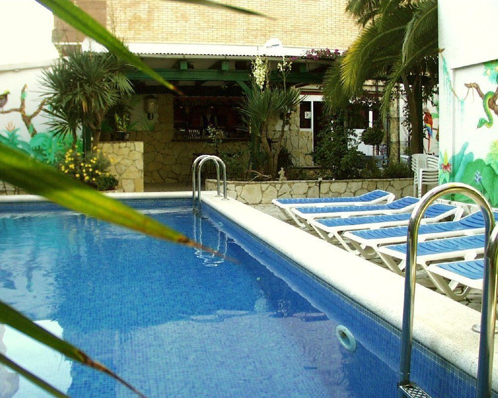 Hotel Marbella روساس المظهر الخارجي الصورة
